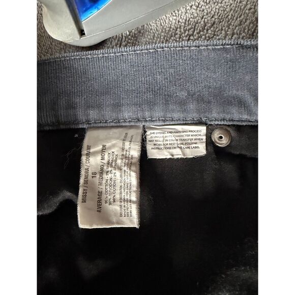 Fabulous Gloria Vanderbilt Gray Straight Leg Corduroy Pants 18, Rare Size - Picture 8 of 10